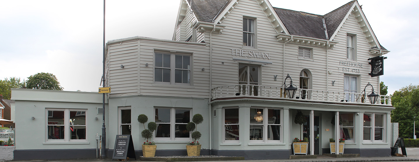 The Swan Restaurant & Pub, Woburn Sands - Premium Country Pubs